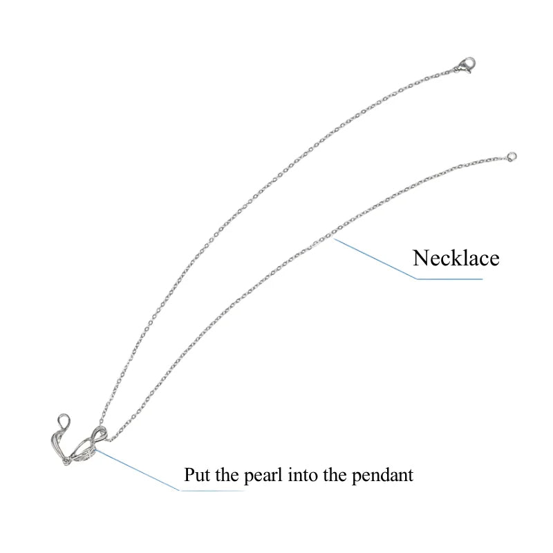 Perle naturelle dans sa coquille avec collier