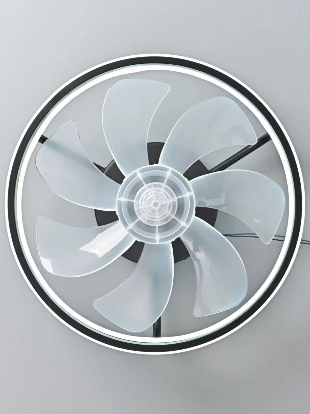 55W Takfläkt med LED-Belysning – Modern Design för Hem och Sovrum