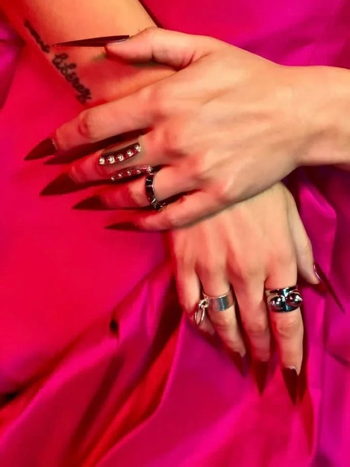 Bague en argent pour les seins