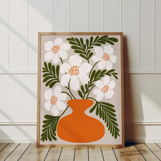 Grafisk Retro Blomsterposter – Vita Vallmoblommor, Orange Vas och Gröna Blad
