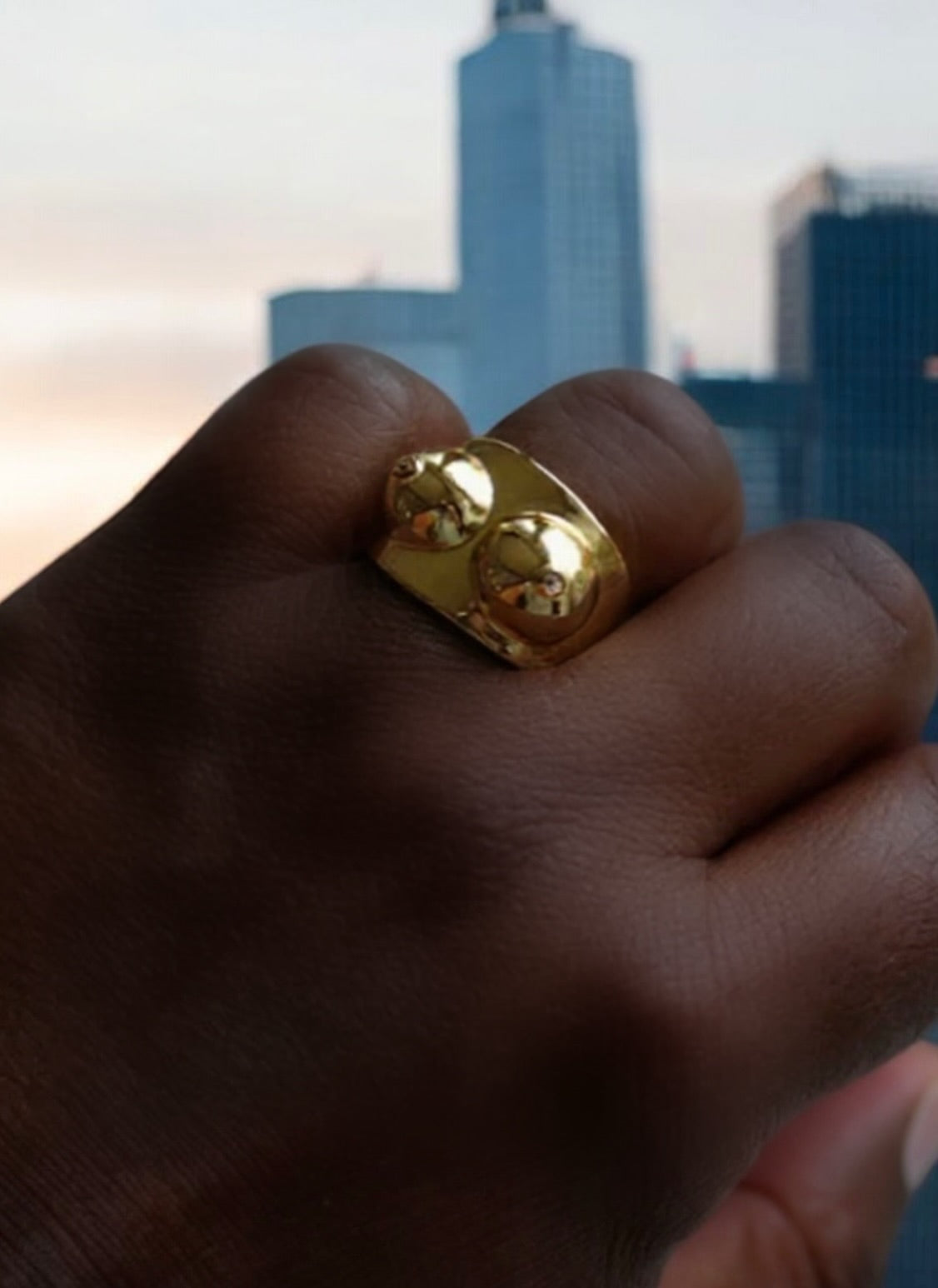 Bague en or pour les seins