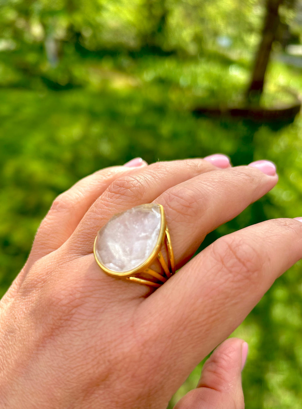 Bague de beauté en quartz clair