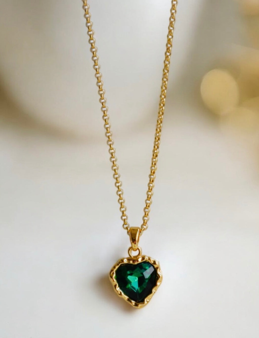 Ariel green heart halsband