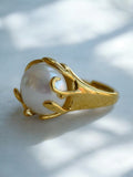 Chunky pearl ring