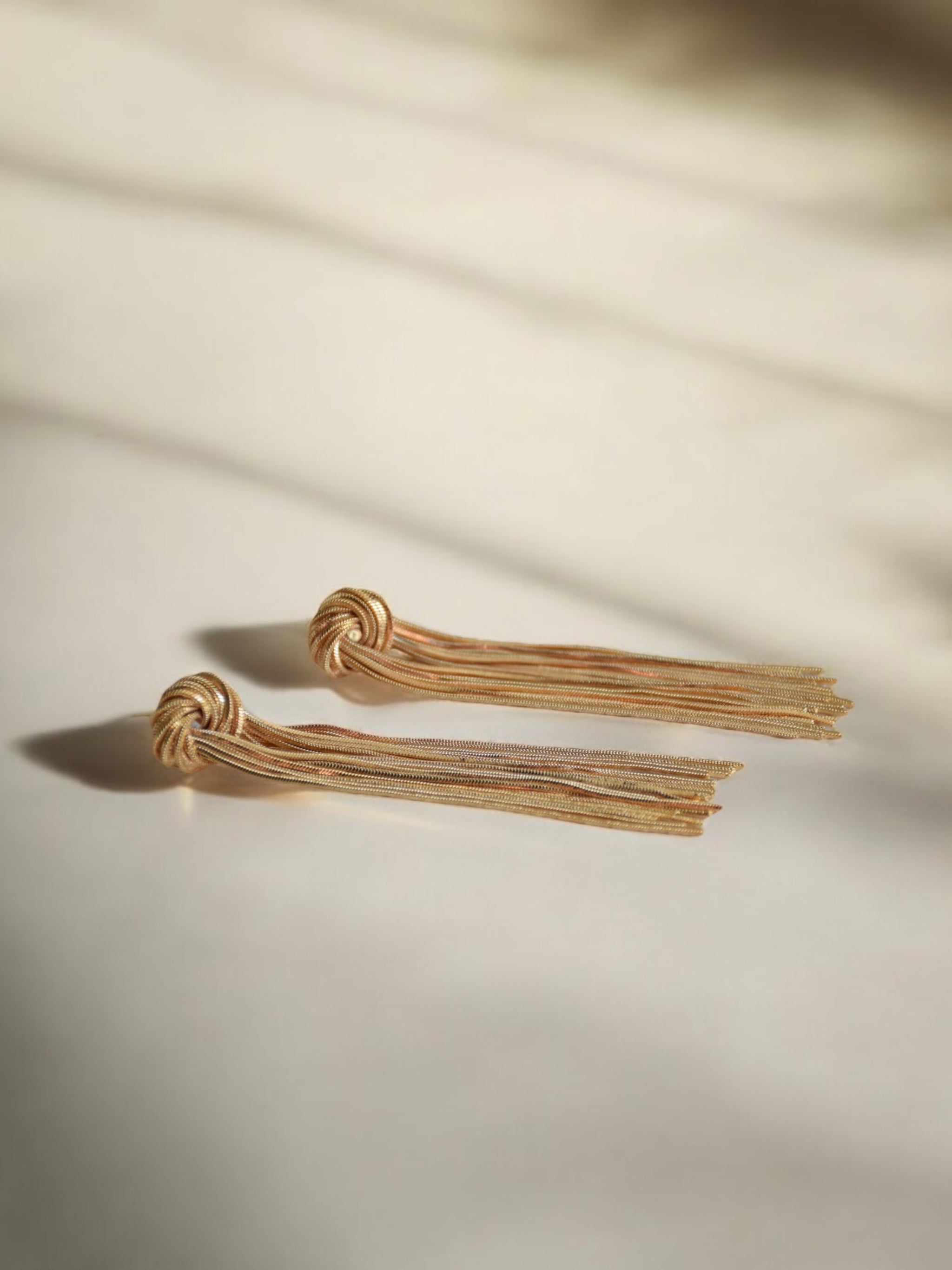 Les boucles d'oreilles Victoria en or 