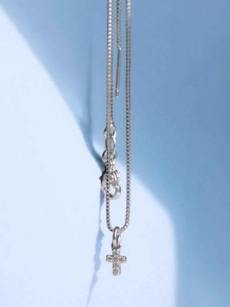 Collier croix en argent
