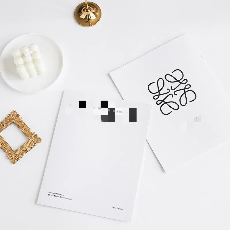 Cartes de décoration, magazines imprimés