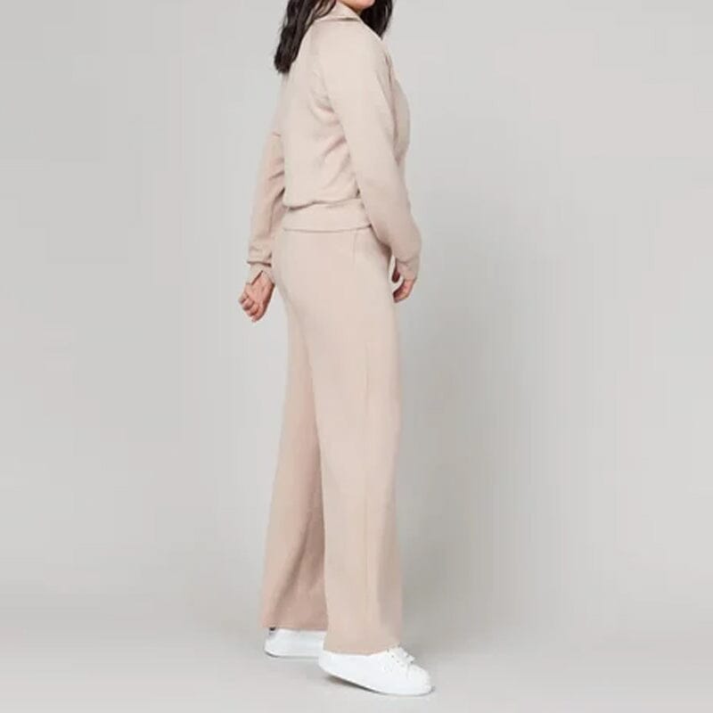 Avslappnade byxor och långärmad topp - Set