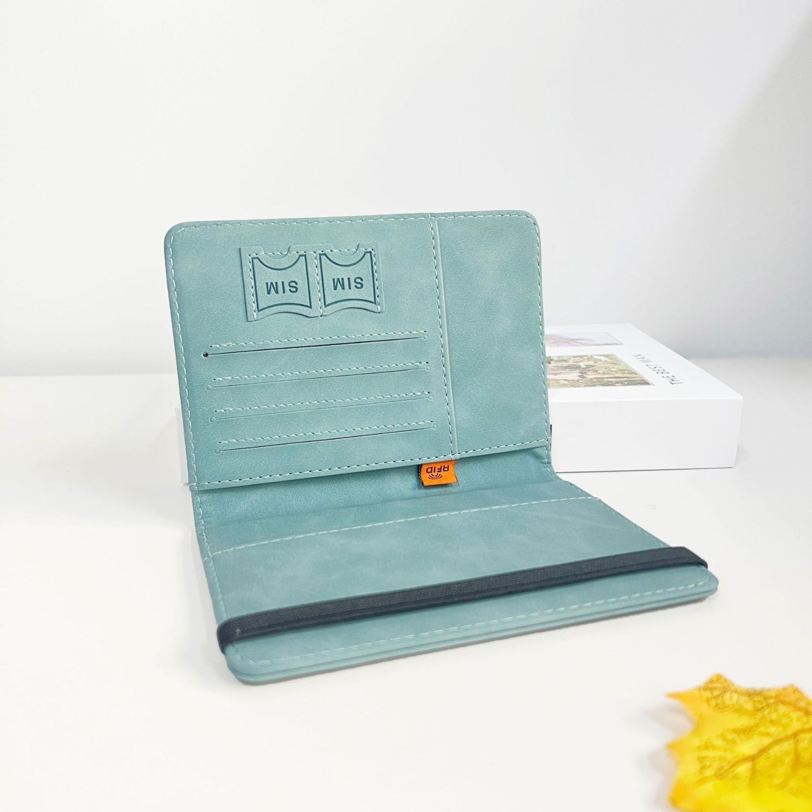 Passfodral med RFID-skydd – stilrent resefodral för pass och kort