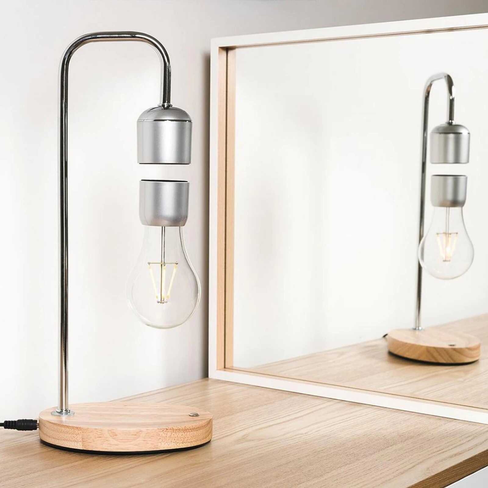 LeviLamp - Svävande Bordslampa - Magnetisk LED-lampa med inbyggd trådlös laddning