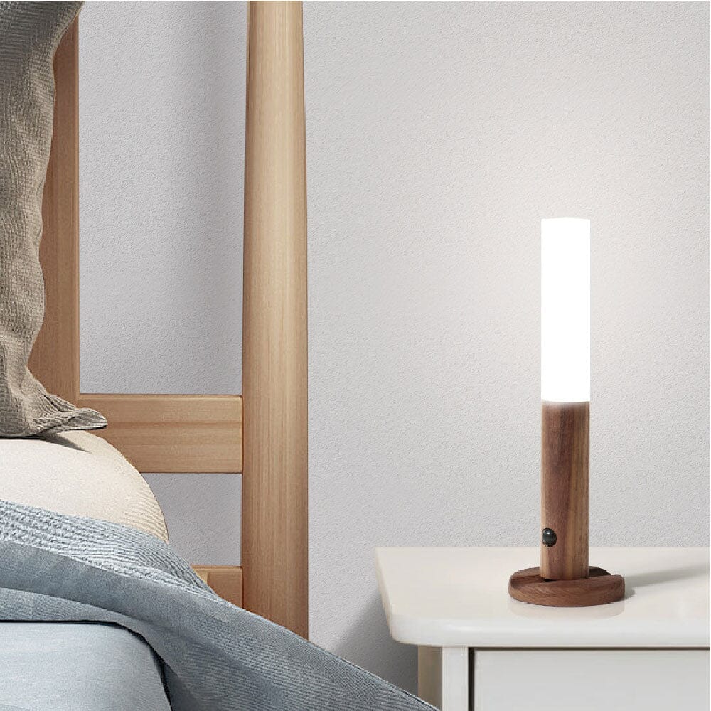 Smart närvarostyrd lampa med skymningsrelä - Uppladdningsbar och med ficklampsfunktion