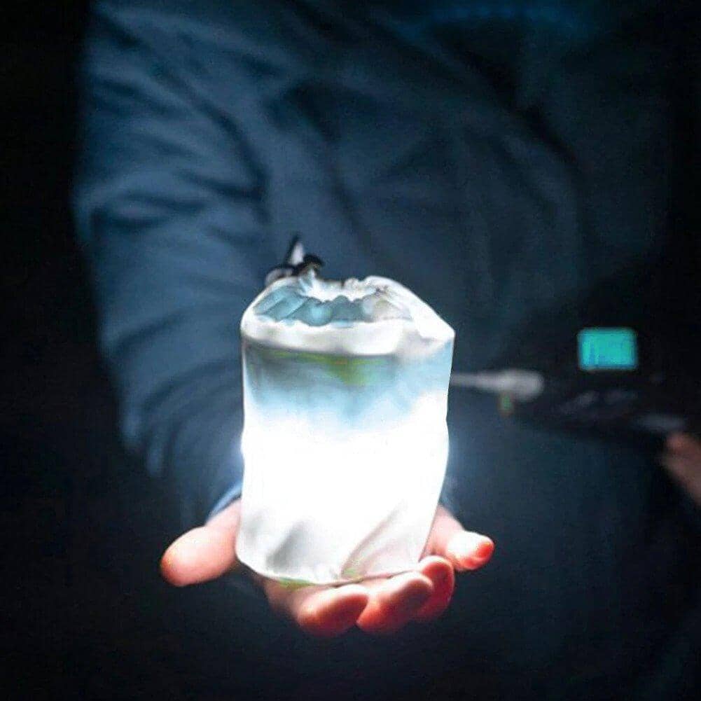 Uppblåsbar Campinglampa – Smart och Portabel Belysning för Alla Äventyr - USB